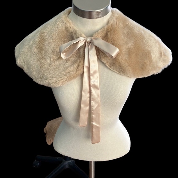 Adorable faux fur cape shrug bolero big girls size 16 - Picture 1 of 8